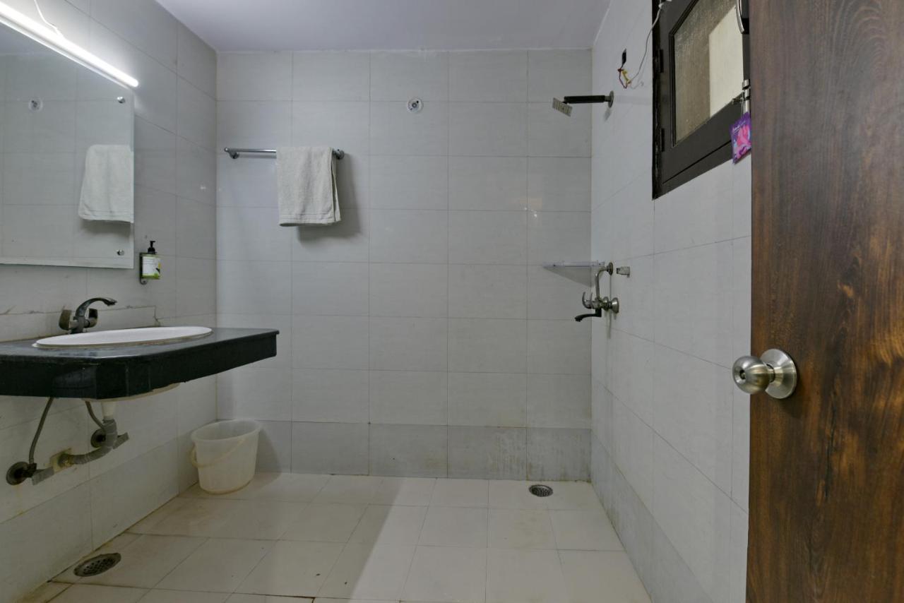 Hotel Admire Inn "Atta Market, Noida Sector 18" Exterior foto